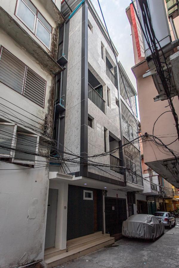 Апартаменти P4 Silom Large 2Beds Full Kitchen Wifi 4-6Pax Бангкок Екстер'єр фото