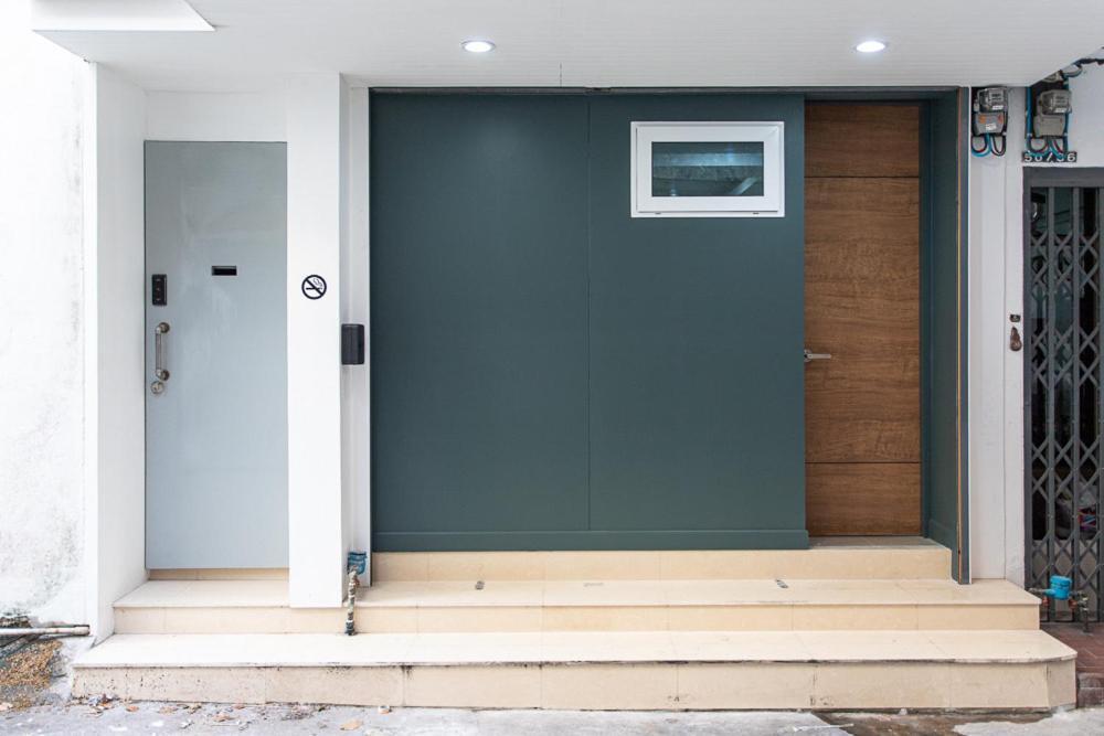 Апартаменти P4 Silom Large 2Beds Full Kitchen Wifi 4-6Pax Бангкок Екстер'єр фото