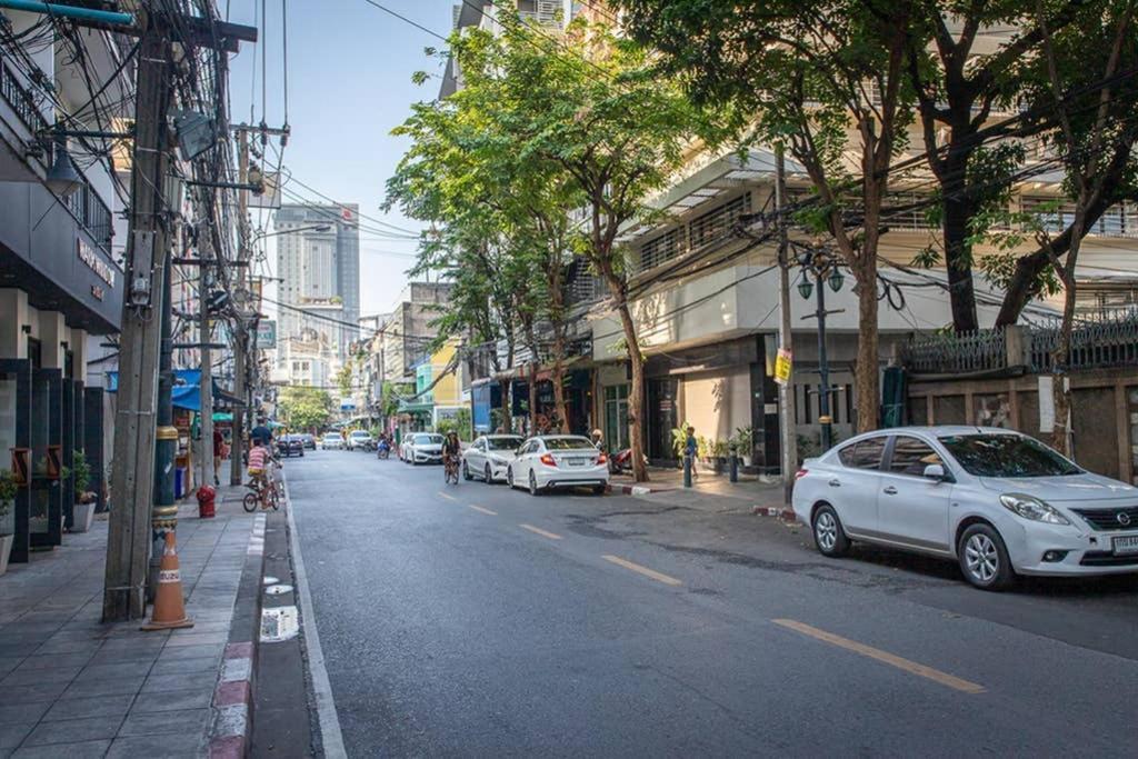 Апартаменти P4 Silom Large 2Beds Full Kitchen Wifi 4-6Pax Бангкок Екстер'єр фото