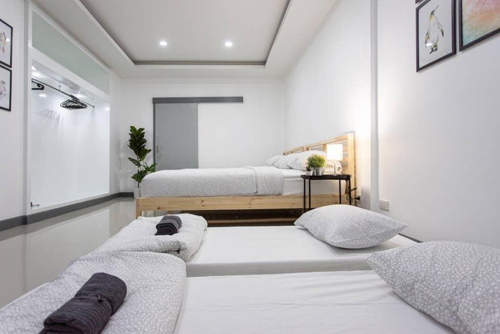 Апартаменти P4 Silom Large 2Beds Full Kitchen Wifi 4-6Pax Бангкок Екстер'єр фото